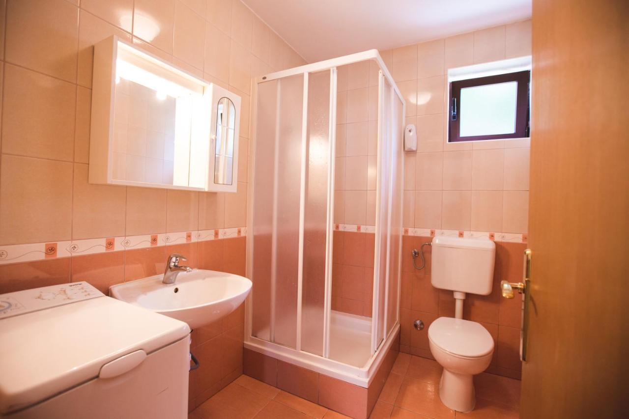 Apartmani Nada & Darko, Kampor, Rab, Hrvatska Exterior foto