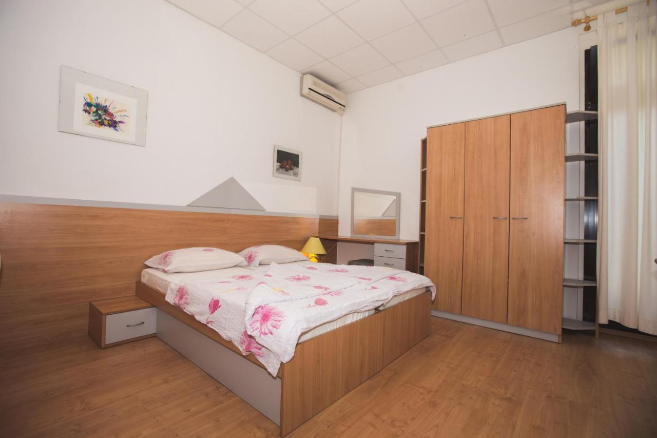 Apartmani Nada & Darko, Kampor, Rab, Hrvatska Exterior foto